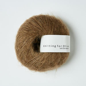 Knitting for Olive Soft Silk Mohair Nøddebrun ovenfra Garngalore.dk