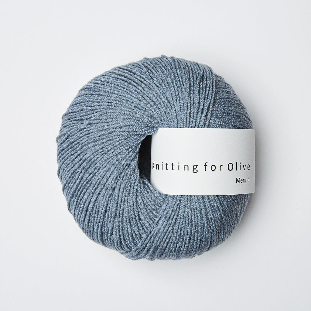 Knitting for Olive Merino Støvet Dueblå garn