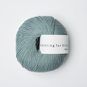 Knitting for Olive Merino Støvet Aqua garn